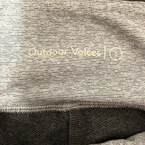 Outdoor Voices Springs 7/8 Leggings Gray Colorblock Yoga Active Size S $78 MSRP - Picture 3 of 7